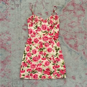 Floral Zara Dress Size M— fits like Small